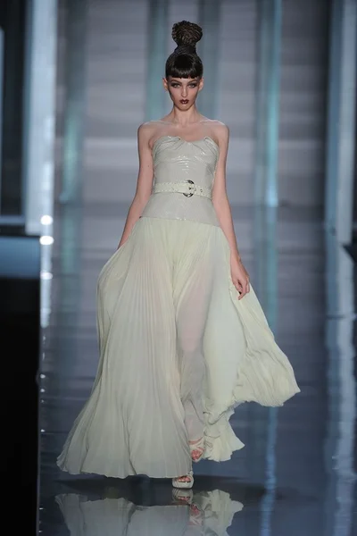Look 43